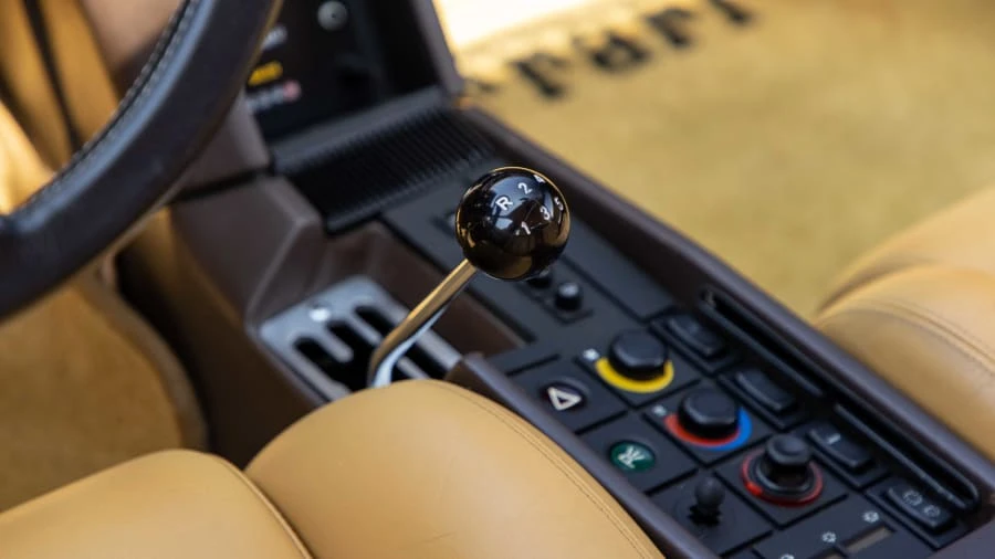1986 Ferrari Testarossa - Image 10 of 29