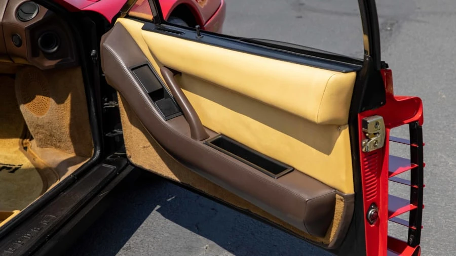1986 Ferrari Testarossa - Image 19 of 29