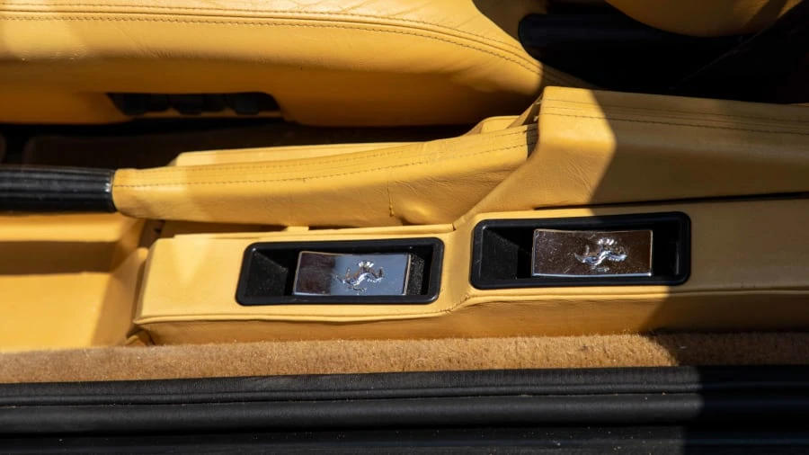 1986 Ferrari Testarossa - Image 28 of 29