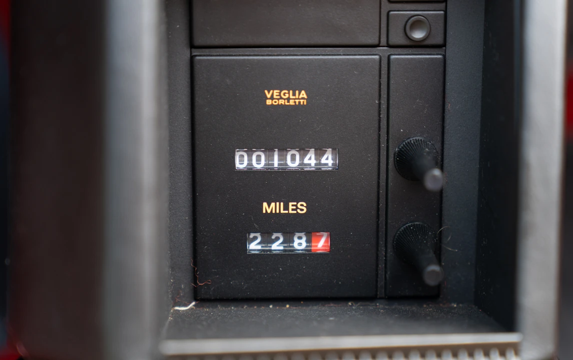 1986 Ferrari Testarossa - Image 16 of 26