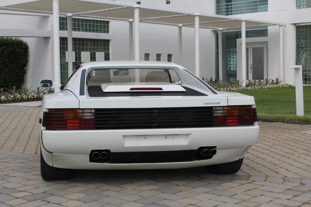 1986 Ferrari Testarossa - Image 23 of 31