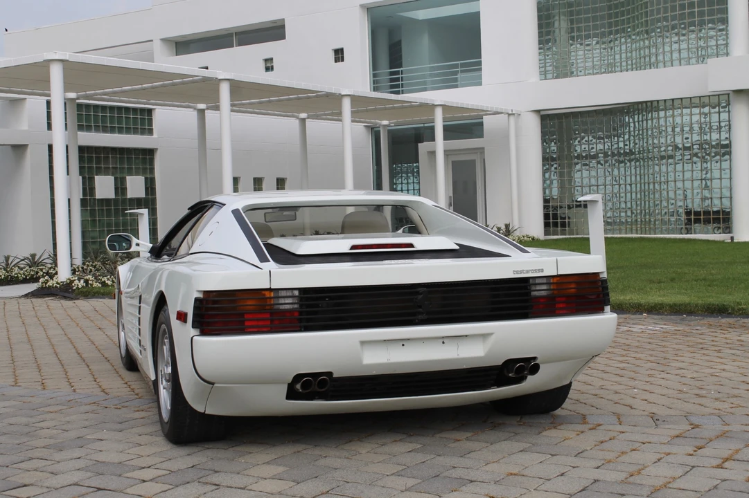 1986 Ferrari Testarossa - Image 25 of 31