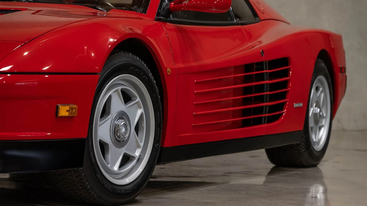 1986 Ferrari Testarossa - Image 25 of 31