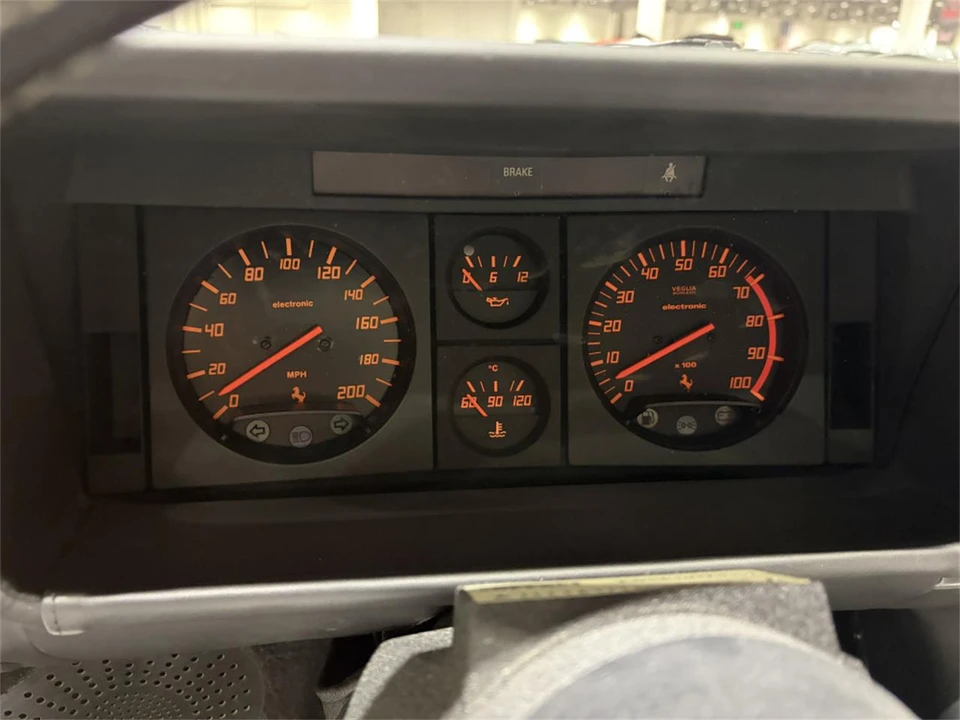 1986 Ferrari Testarossa - Image 28 of 31