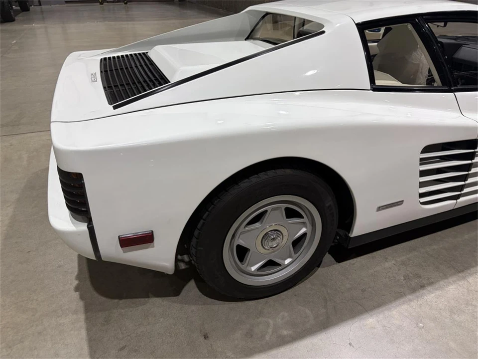 1986 Ferrari Testarossa - Image 18 of 31