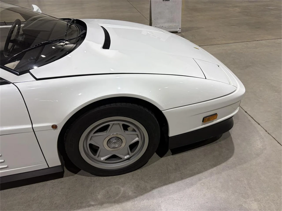1986 Ferrari Testarossa - Image 20 of 31