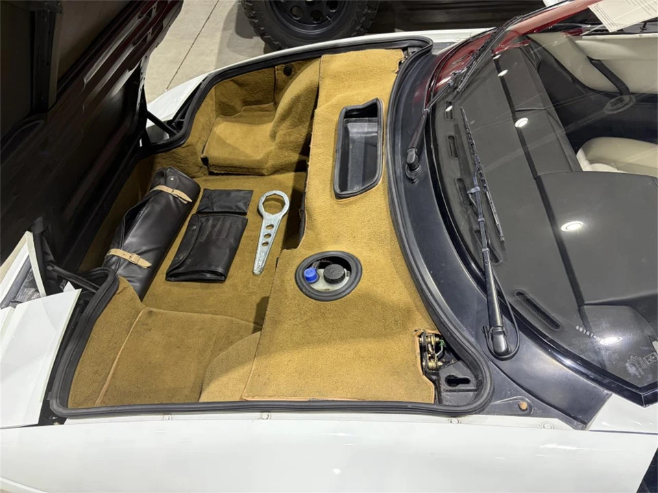 1986 Ferrari Testarossa - Image 29 of 31