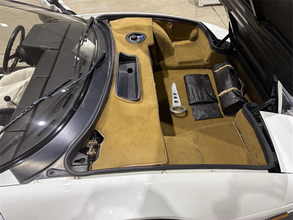 1986 Ferrari Testarossa - Image 31 of 31