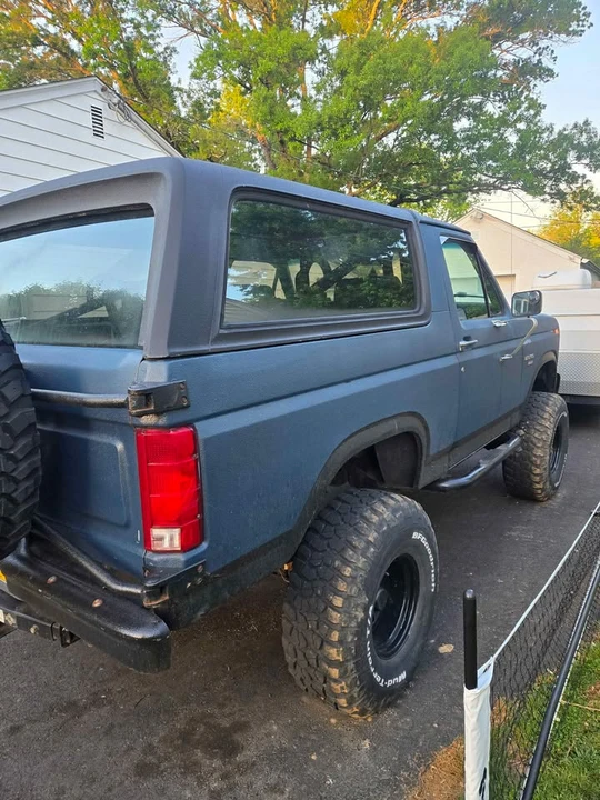 1986 Ford Bronco 3rd Gen - Image 5 of 10