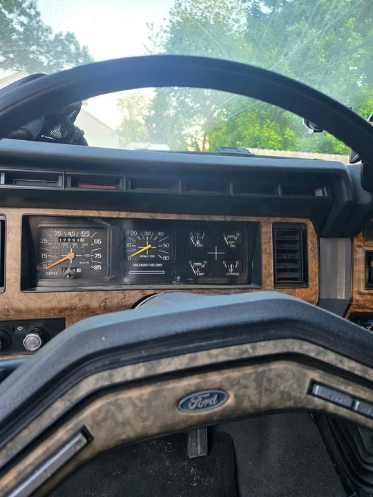 1986 Ford Bronco 3rd Gen - Image 6 of 10