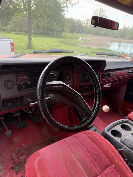 1986 Ford Bronco 3rd Gen - Image 3 of 7