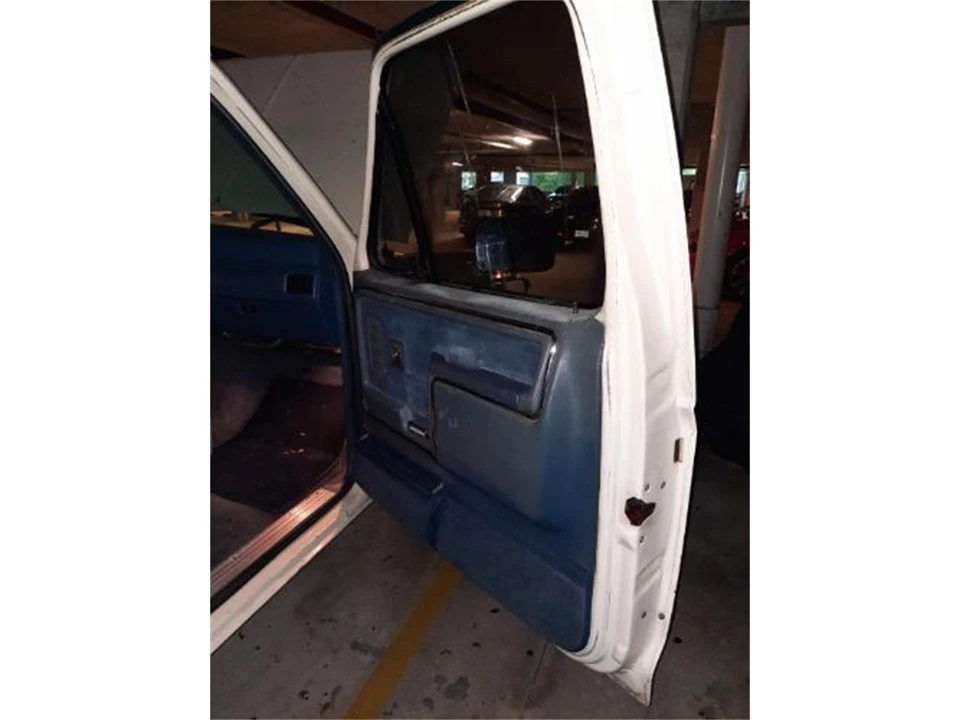 1986 Ford Bronco 3rd Gen - Image 26 of 30
