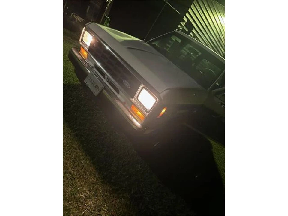 1986 Ford Bronco 3rd Gen - Image 9 of 9