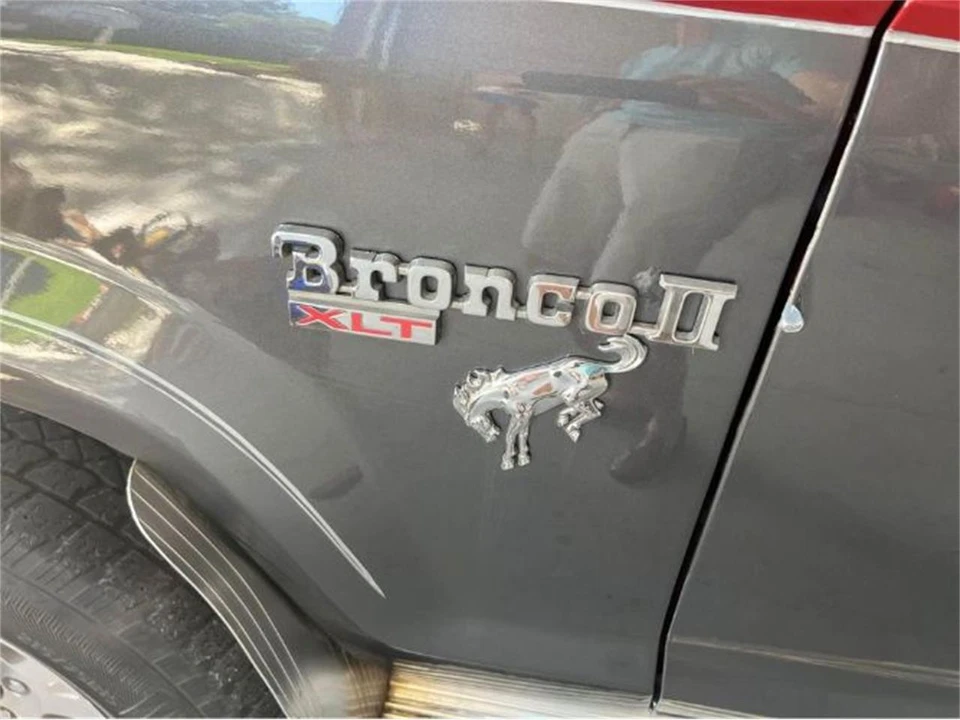 1986 Ford Bronco 3rd Gen - Image 4 of 12