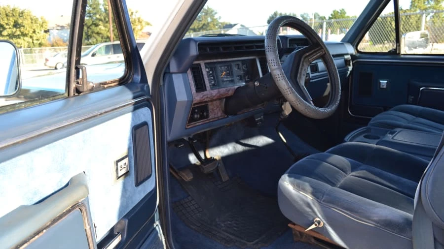 1986 Ford Bronco 3rd Gen - Image 3 of 5
