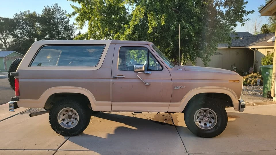 1986 Ford Bronco 3rd Gen - Image 2 of 5