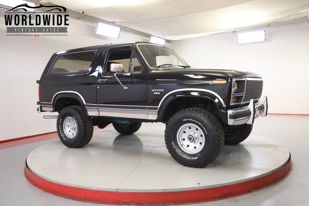 1986 Ford Bronco 4th Gen - Image 2 of 12