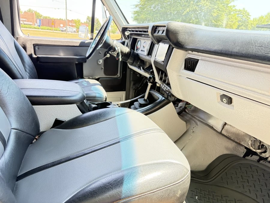 1986 Ford Bronco 3rd Gen - Image 16 of 29