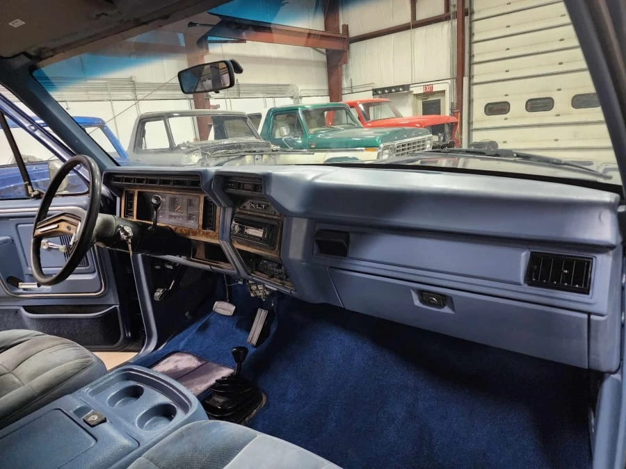 1986 Ford Bronco 3rd Gen - Image 25 of 31
