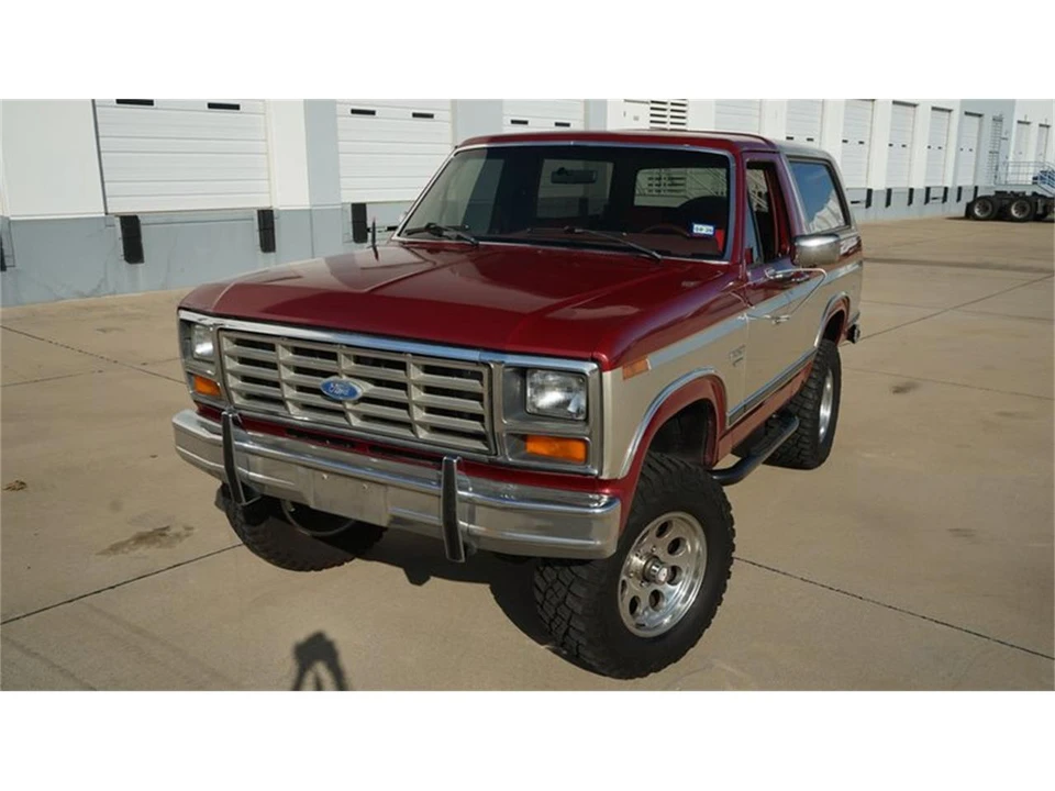 1986 Ford Bronco 3rd Gen - Image 2 of 31