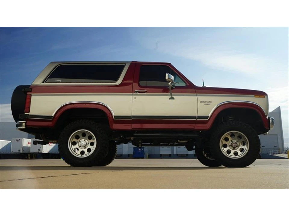 1986 Ford Bronco 3rd Gen - Image 19 of 31