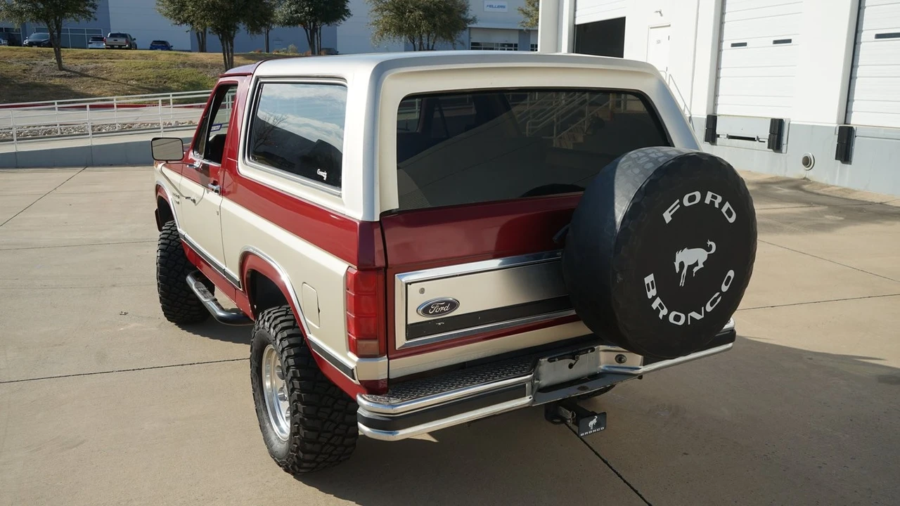 1986 Ford Bronco 3rd Gen - Image 10 of 12