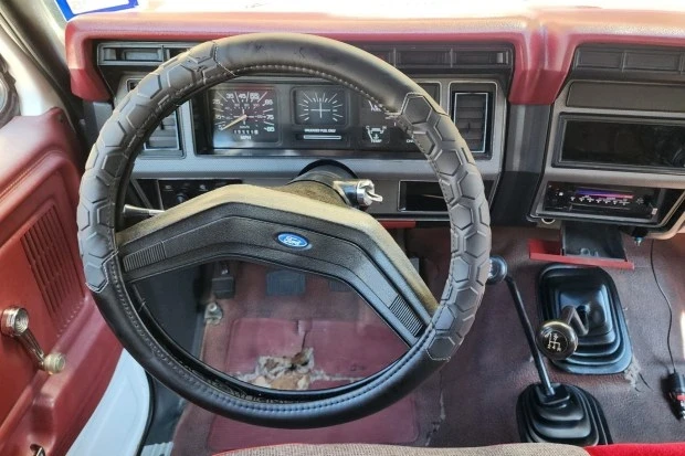 1986 Ford Bronco 3rd Gen - Image 5 of 7