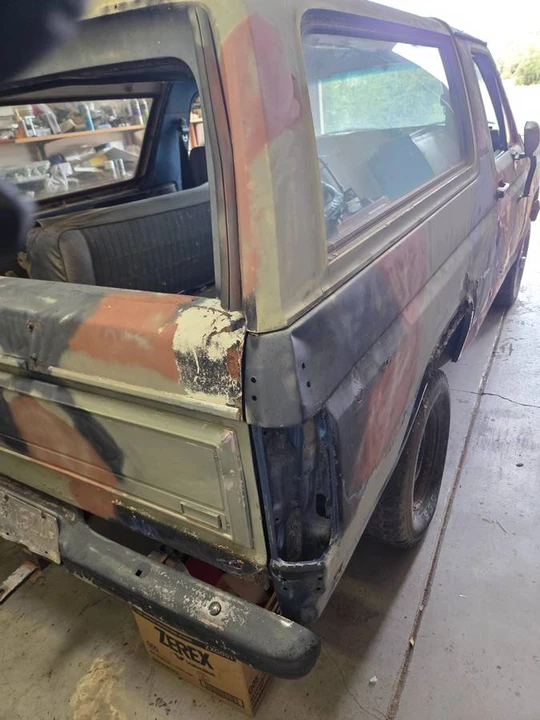 1986 Ford Bronco 3rd Gen - Image 11 of 17
