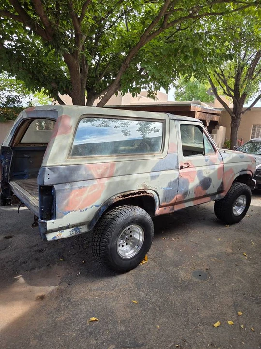 1986 Ford Bronco 3rd Gen - Image 15 of 17