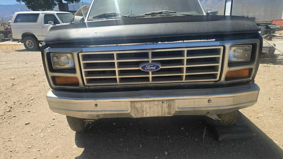 1986 Ford Bronco 3rd Gen - Image 3 of 10