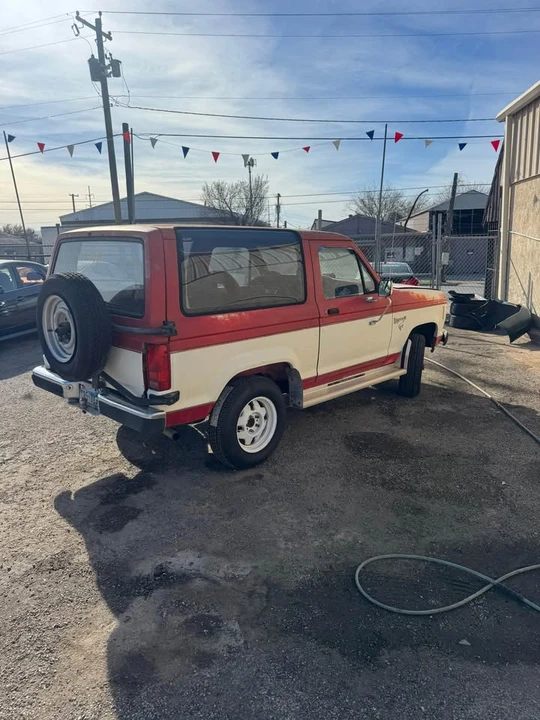 1986 Ford Bronco 3rd Gen - Image 7 of 8