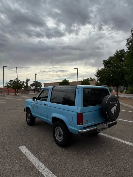 1986 Ford Bronco 3rd Gen - Image 2 of 10