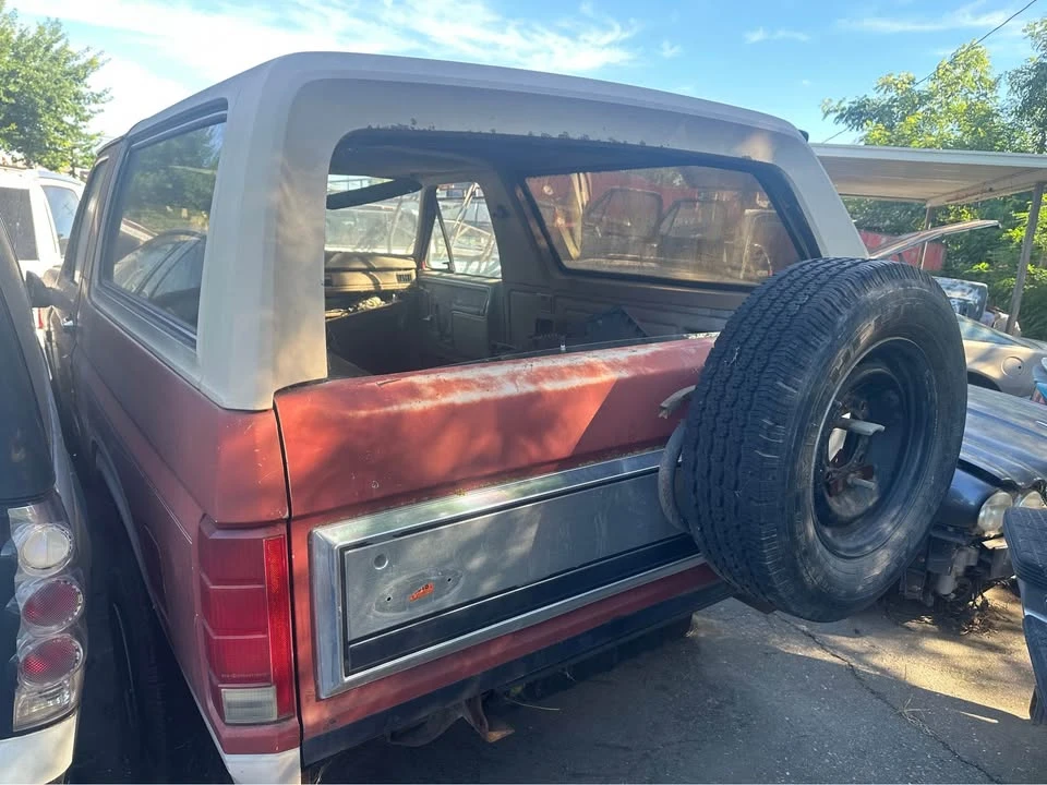 1986 Ford Bronco 3rd Gen - Image 3 of 5