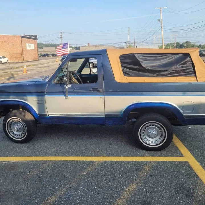 1986 Ford Bronco 3rd Gen - Image 8 of 11