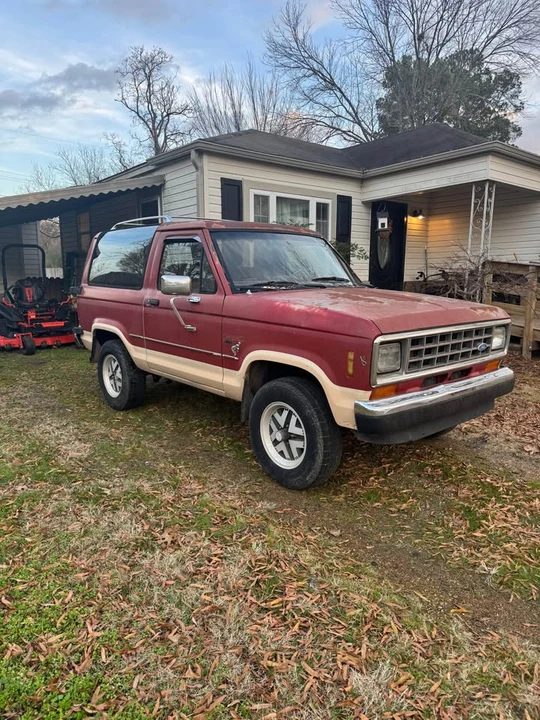1986 Ford Bronco 3rd Gen - Image 2 of 4