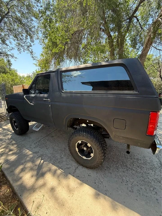 1986 Ford Bronco 3rd Gen - Image 3 of 9