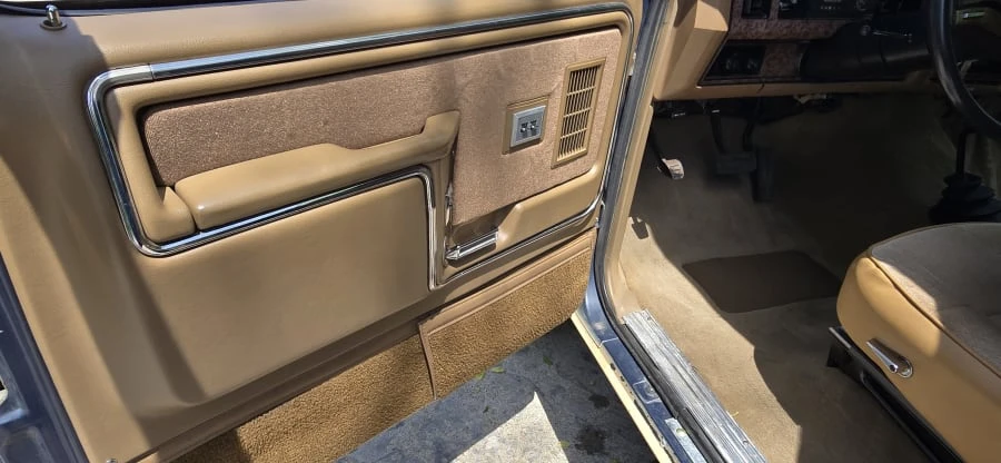 1986 Ford Bronco 3rd Gen - Image 14 of 24