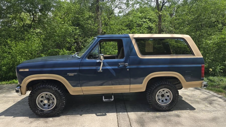 1986 Ford Bronco 3rd Gen - Image 5 of 24