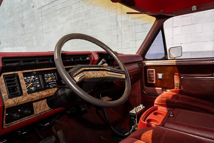1986 Ford Bronco 3rd Gen - Image 19 of 26