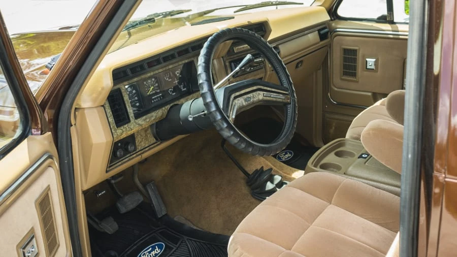 1986 Ford Bronco 3rd Gen - Image 4 of 12