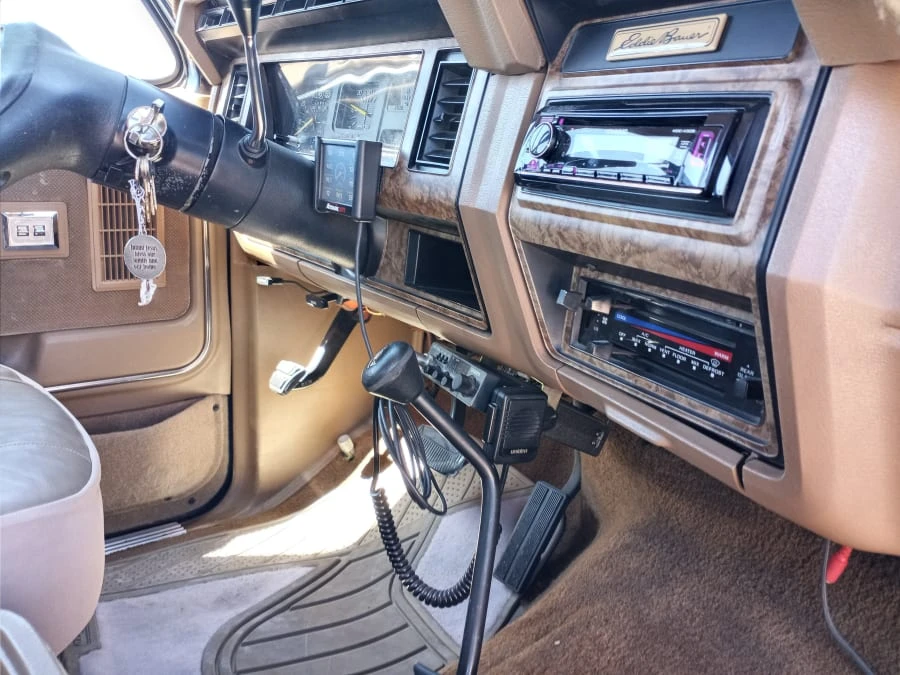 1986 Ford Bronco 3rd Gen - Image 25 of 31