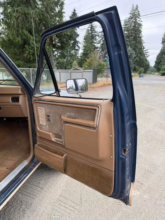 1986 Ford Bronco 3rd Gen - Image 9 of 17