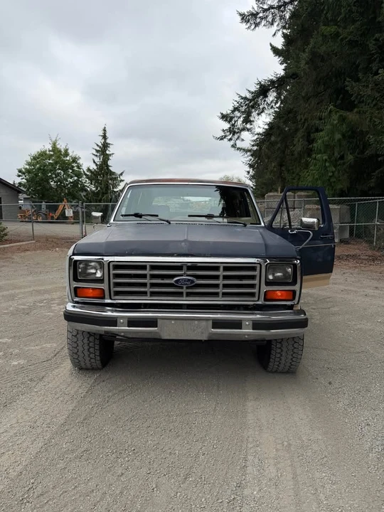 1986 Ford Bronco 3rd Gen - Image 2 of 17