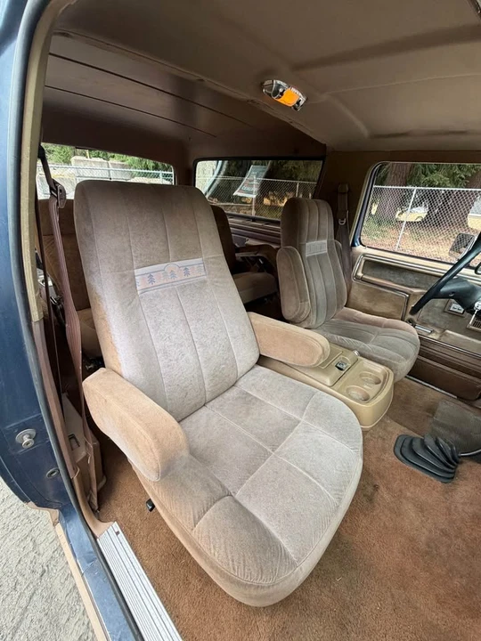 1986 Ford Bronco 3rd Gen - Image 11 of 17
