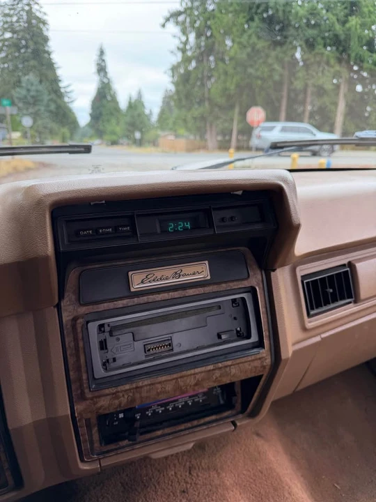 1986 Ford Bronco 3rd Gen - Image 17 of 17