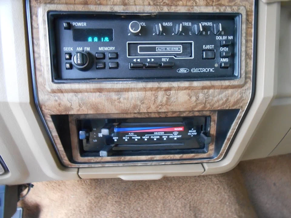 1986 Ford Bronco 3rd Gen - Image 15 of 20