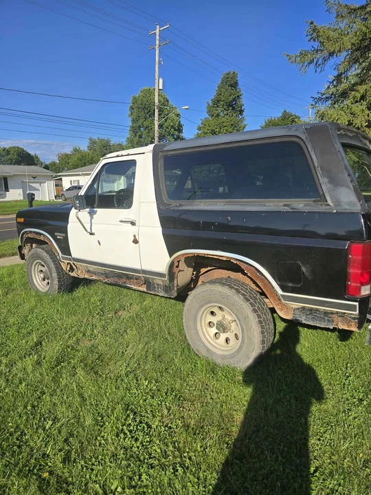 1986 Ford Bronco 3rd Gen - Image 2 of 6