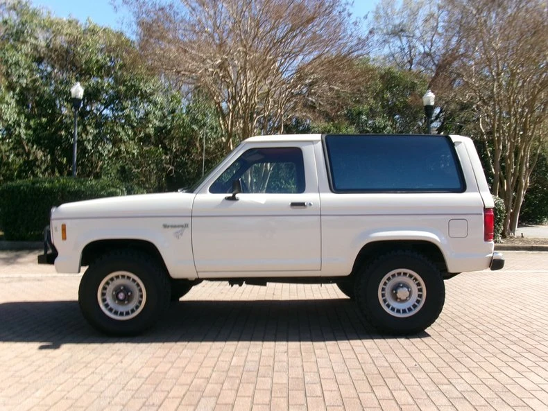 1986 Ford Bronco II - Image 8 of 31