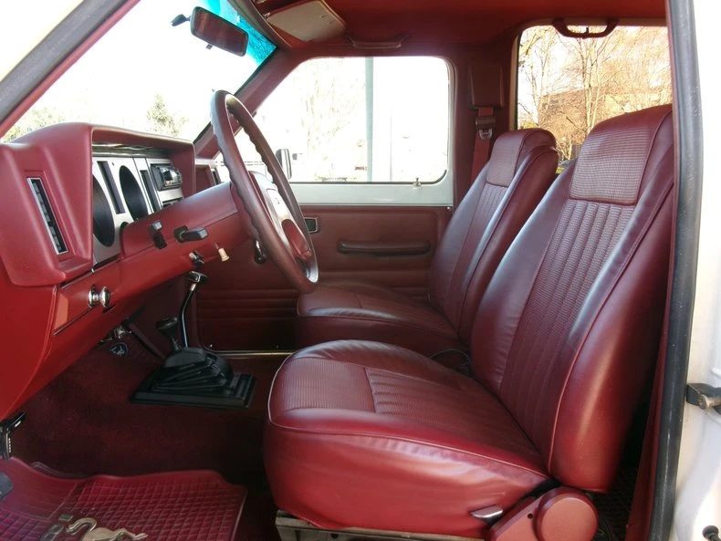1986 Ford Bronco II - Image 10 of 31