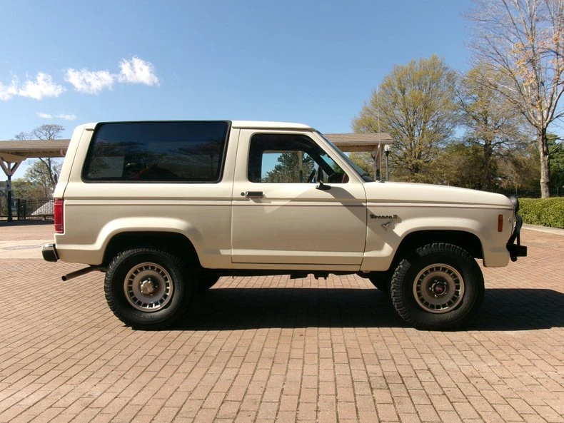 1986 Ford Bronco II - Image 4 of 31